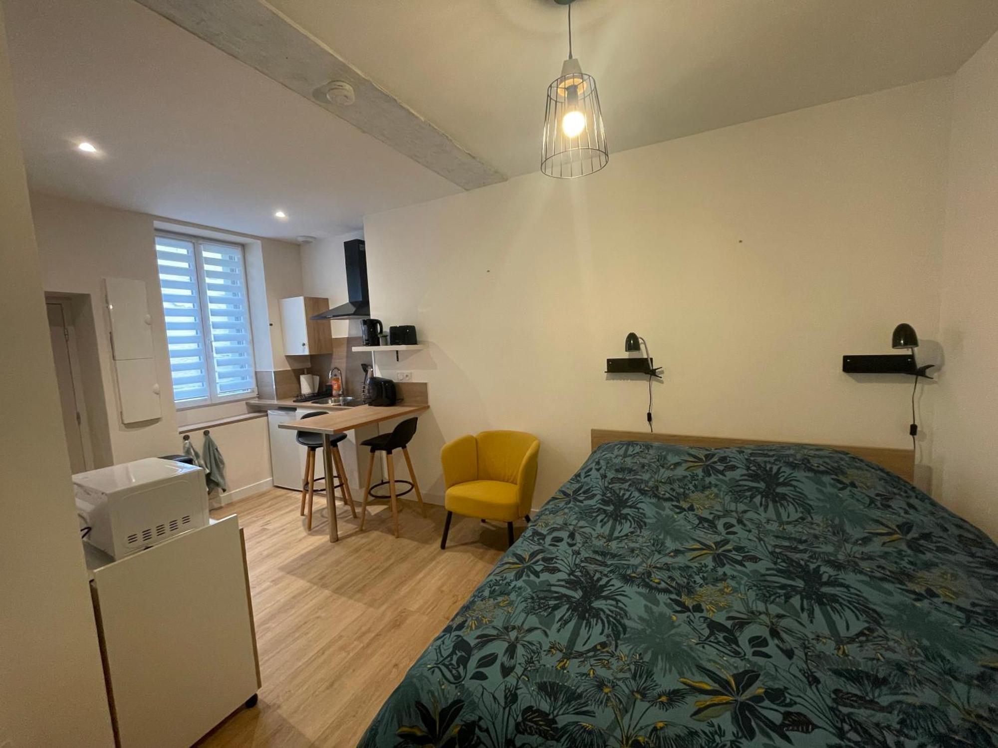 Le Logis De Lyla Apartment Loudun Ngoại thất bức ảnh