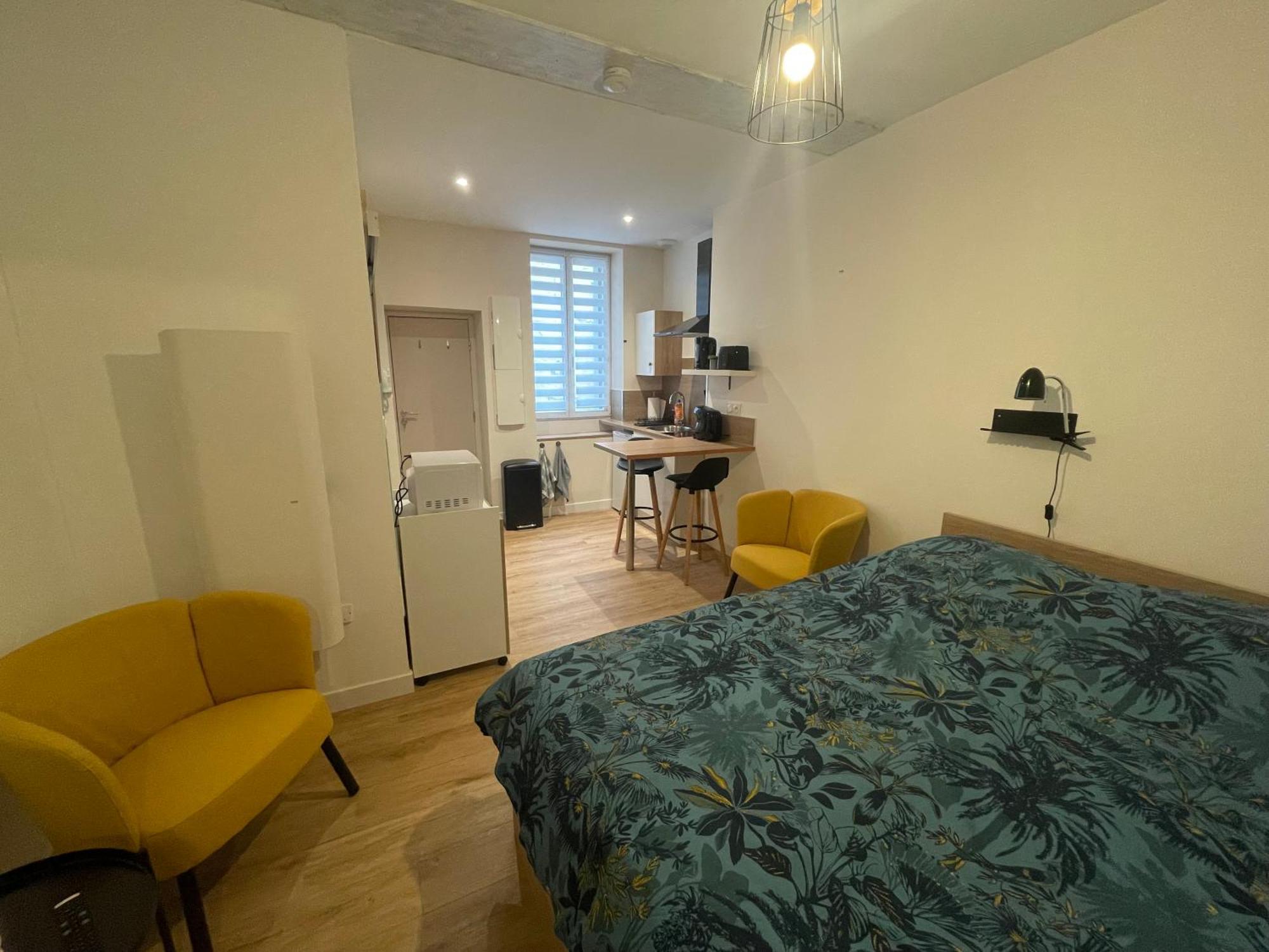 Le Logis De Lyla Apartment Loudun Ngoại thất bức ảnh