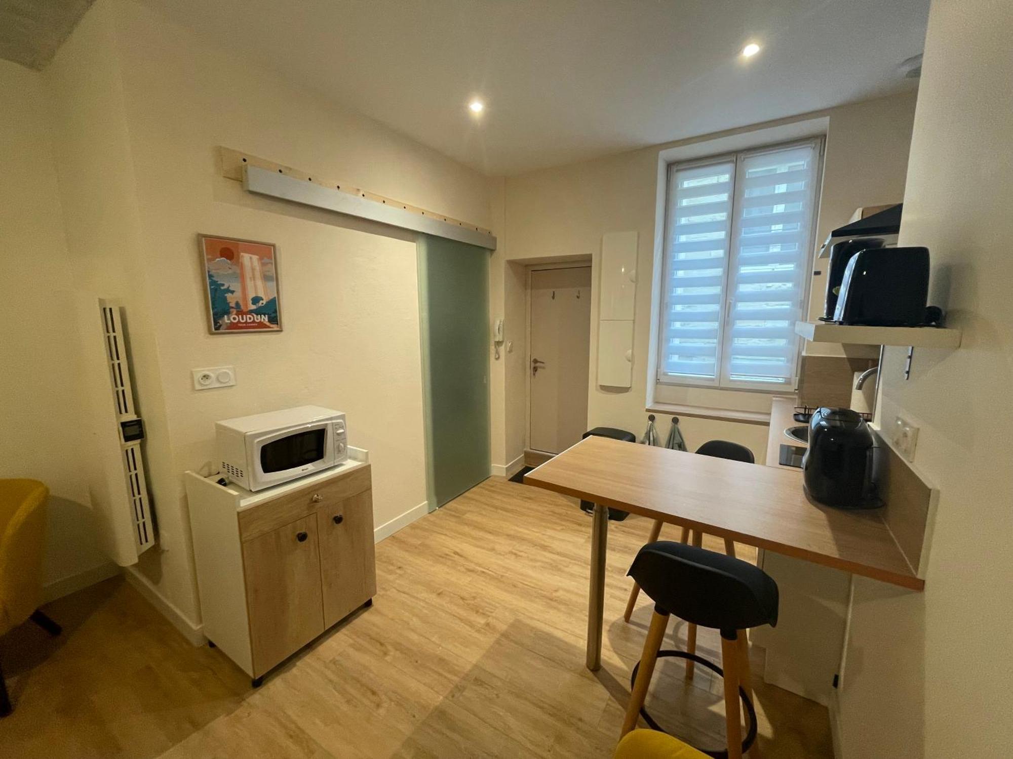 Le Logis De Lyla Apartment Loudun Ngoại thất bức ảnh