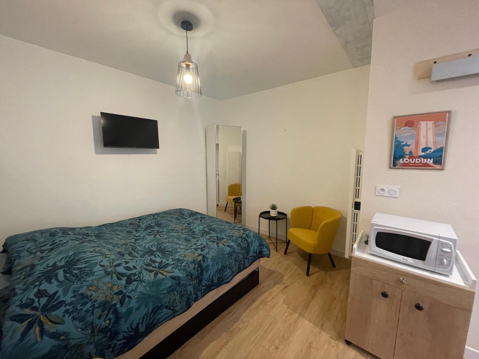 Le Logis De Lyla Apartment Loudun Ngoại thất bức ảnh